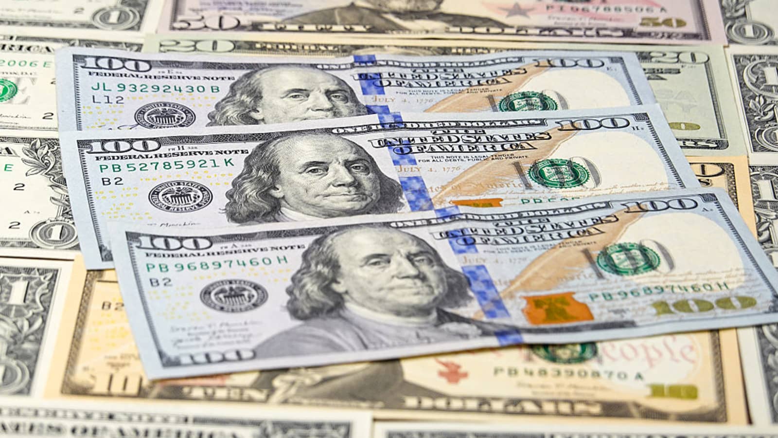 Dollar holds firm as Middle East hostilities lift oil