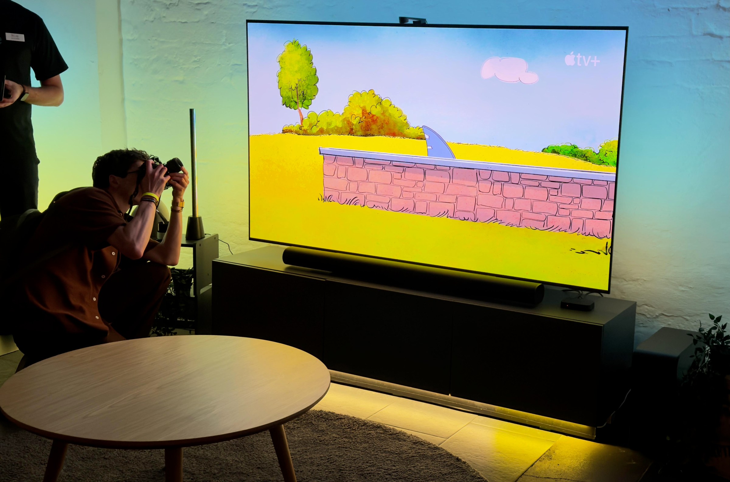 Philips Hue adds more affordable options for syncing smart lights with your TV