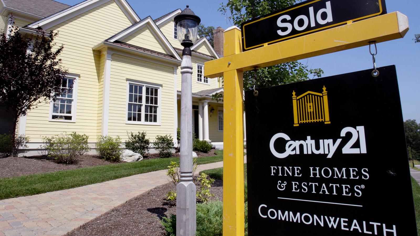 Average rate on a 30-year mortgage climbs to highest level in 13 months