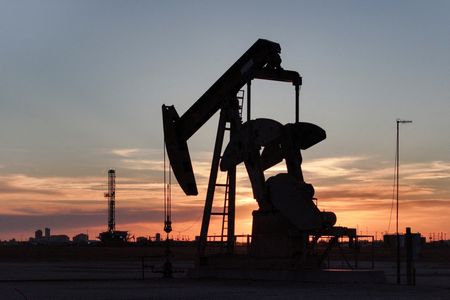 Oil ends week higher on renewed US-Iran strikes, diesel hits record