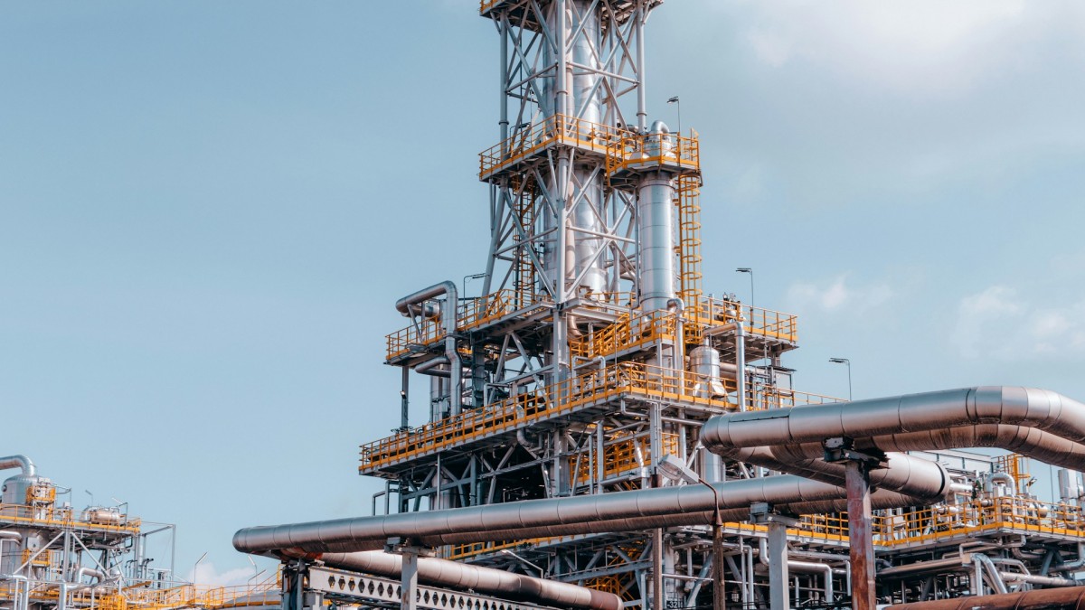 Saudi Aramco's Jizan Refinery Hit Again as Houthi Attacks Escalate