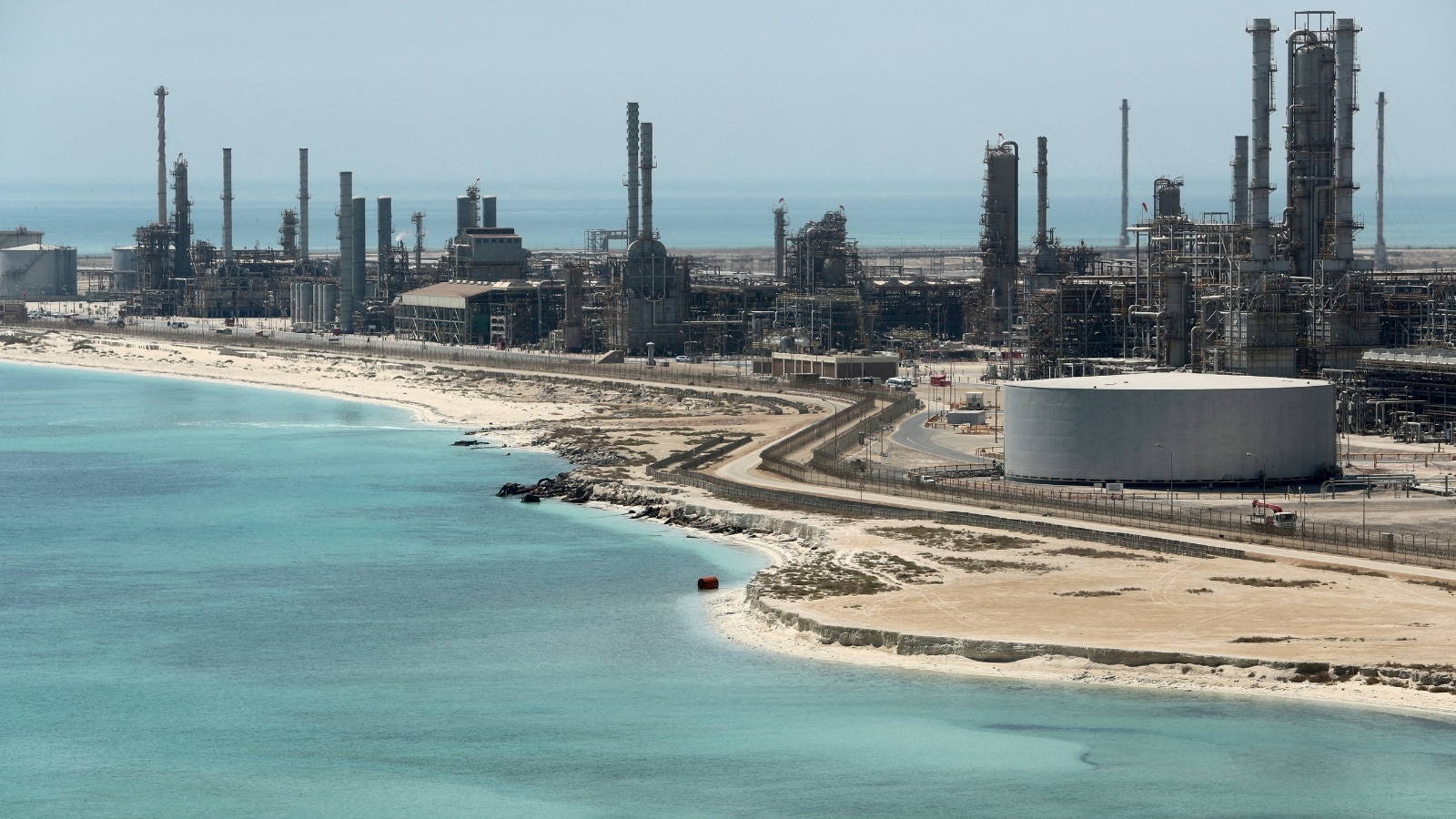 Kuwait oil exports recover as tankers find ways through Strait of Hormuz