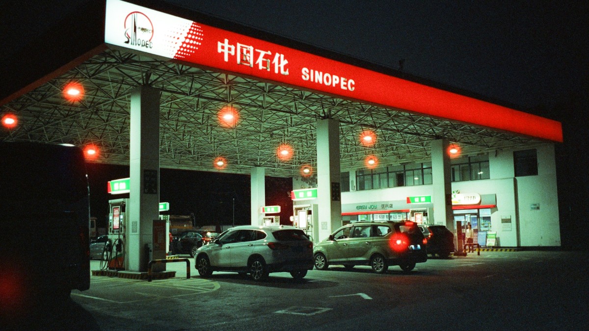 Sinopec Sees China Oil Demand Falling 8.9% in 2026