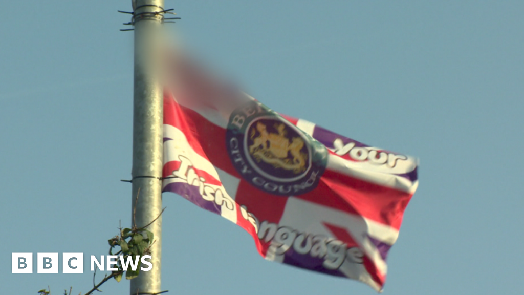 Stormont emails reveal paramilitaries 'toxic' role in flags decisions