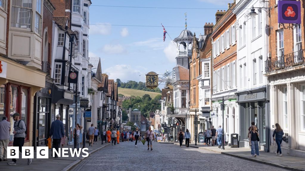 Visitor levy 'wrong tax at wrong time' says Surrey tourist board