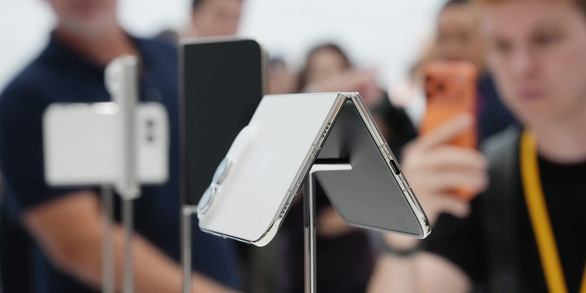 Will Apple Convince People to Actually Buy a Foldable Phone?