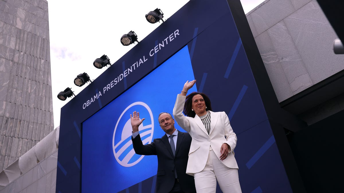 Woman stopped after entering Kamala Harris' Malibu property