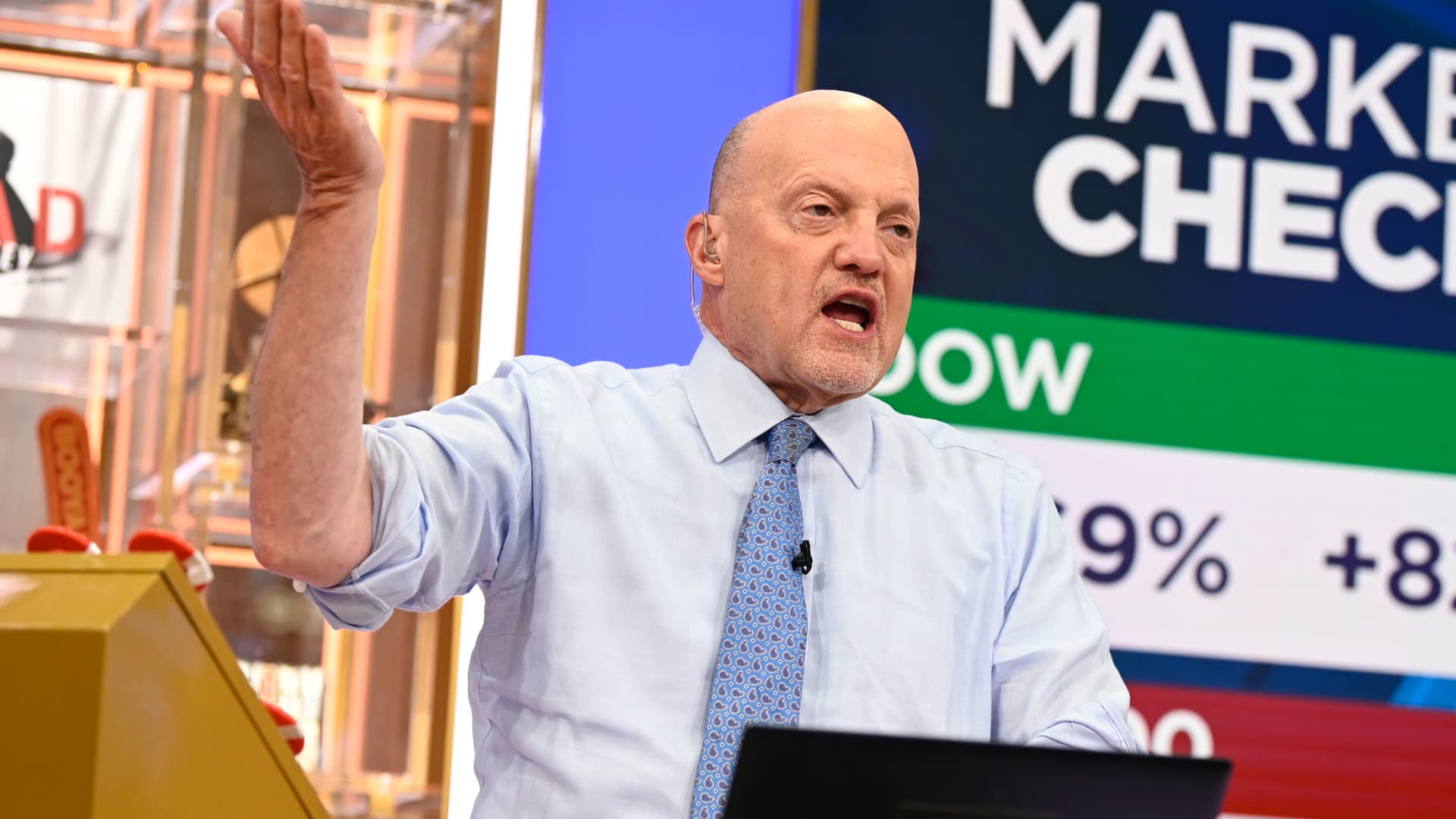 Jim Cramer explains why the stock market avoided a dramatic sell-off on AI concerns