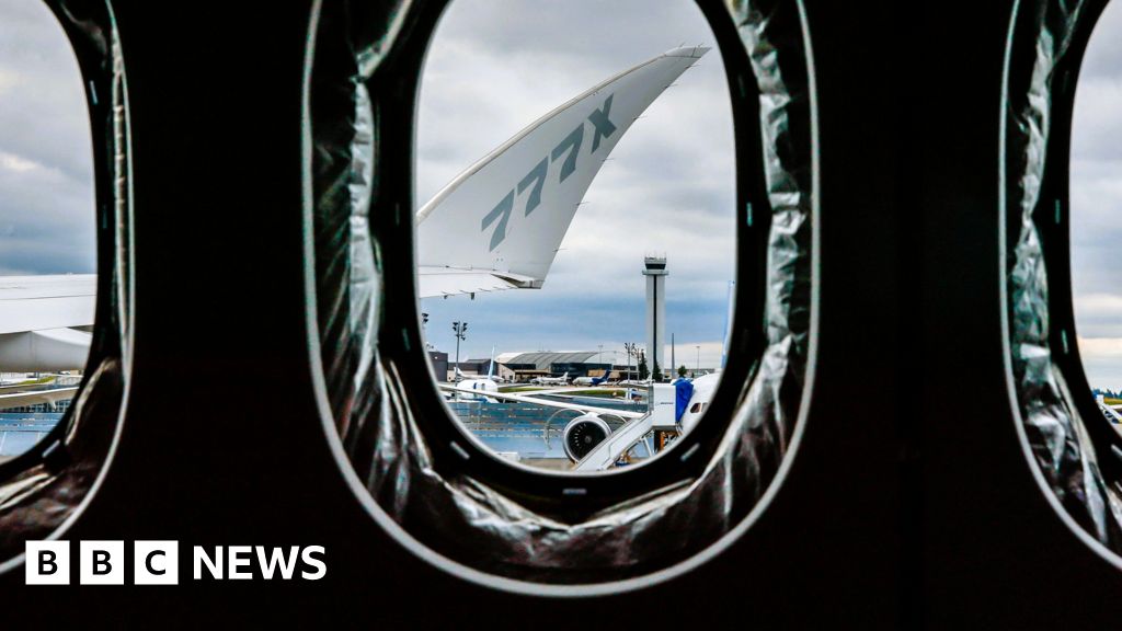 Why so few companies make aircraft windows