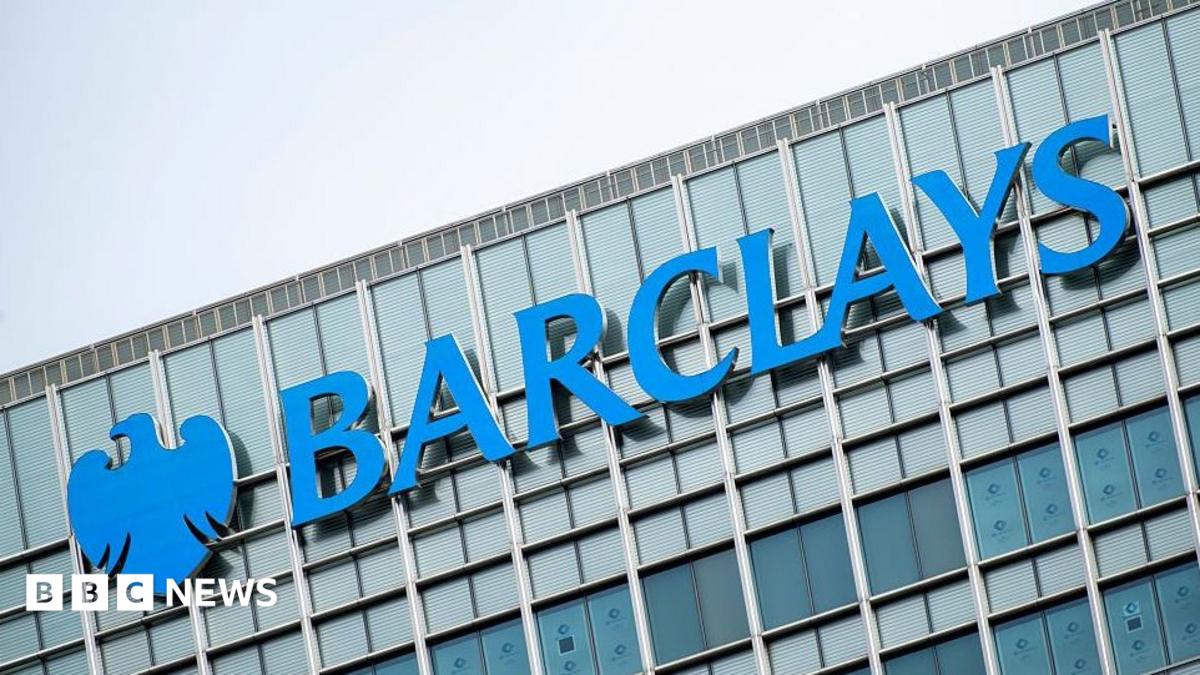 Thousands of Barclays staff make return-to-office demands