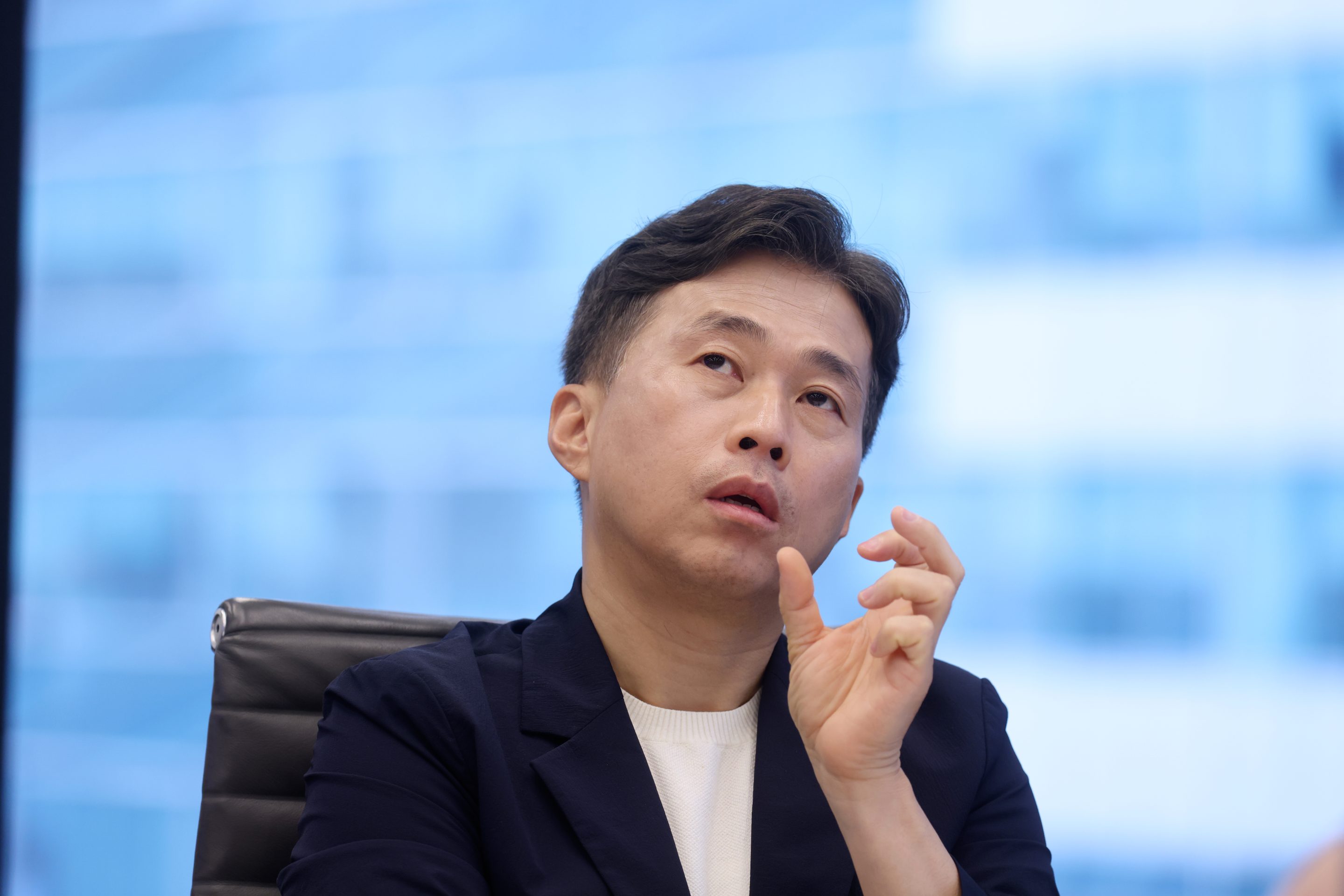 Why SK Hynix may tap Intel to make memory chips in the U.S.