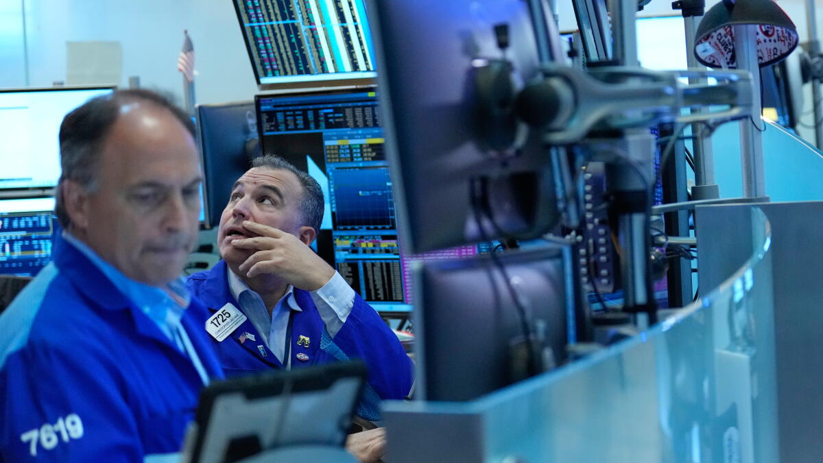 Wall Street drifts lower as bond yields rise and oil prices swing