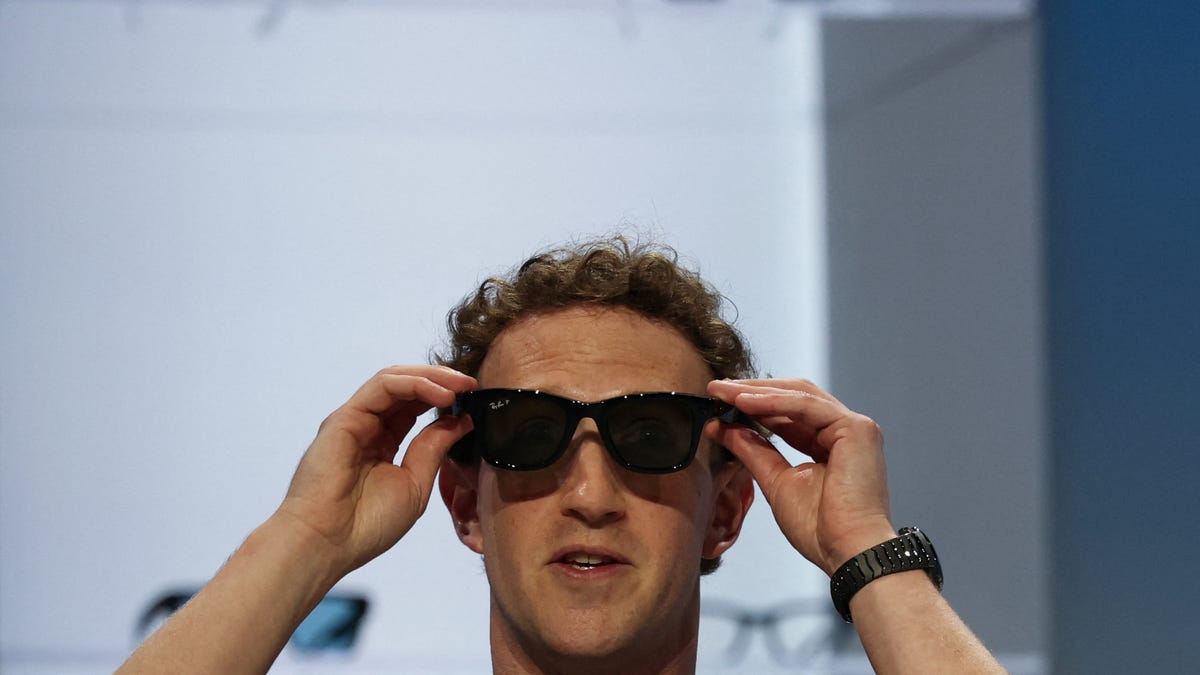 Meta unveils camera-free smart glasses amid privacy concerns