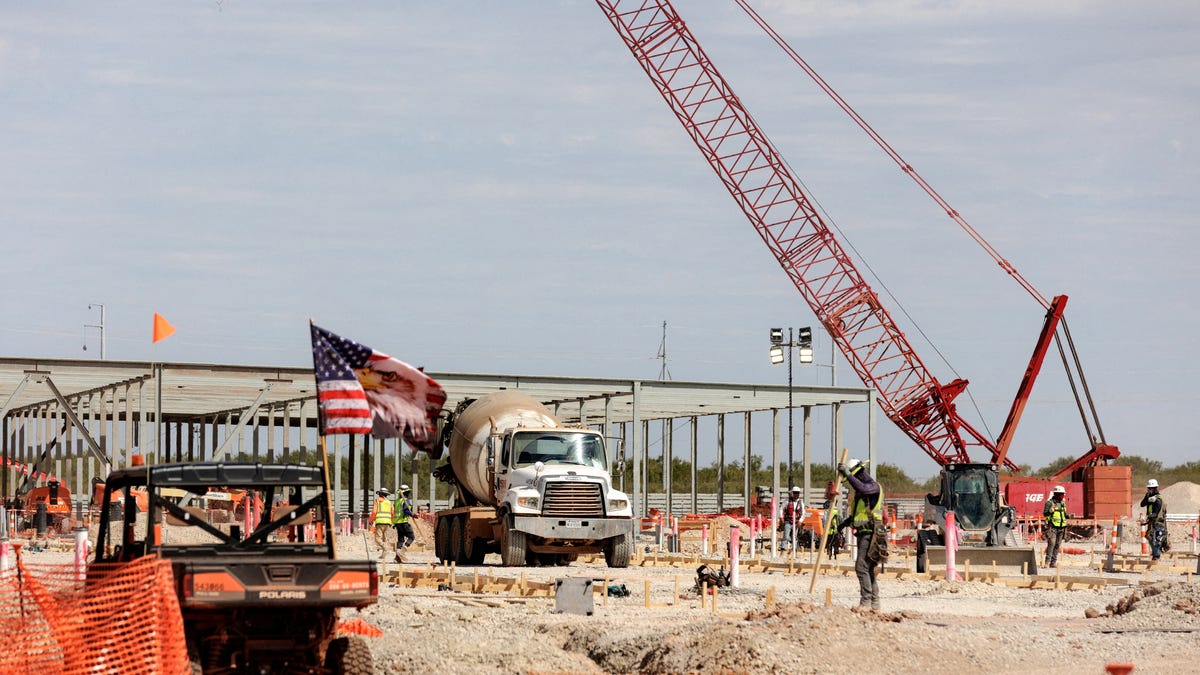 Texas AG Paxton investigates hundreds of data centers over water use