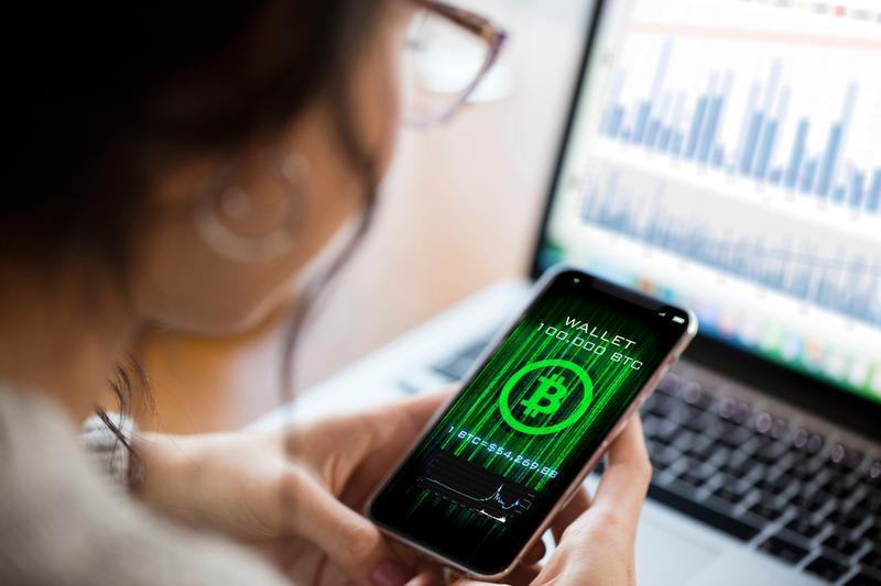 Bitcoin ETFs Flipped From $5.8 Billion in Outflows to $800 Million in Inflows. Is Now the Time to Buy Bitcoin?