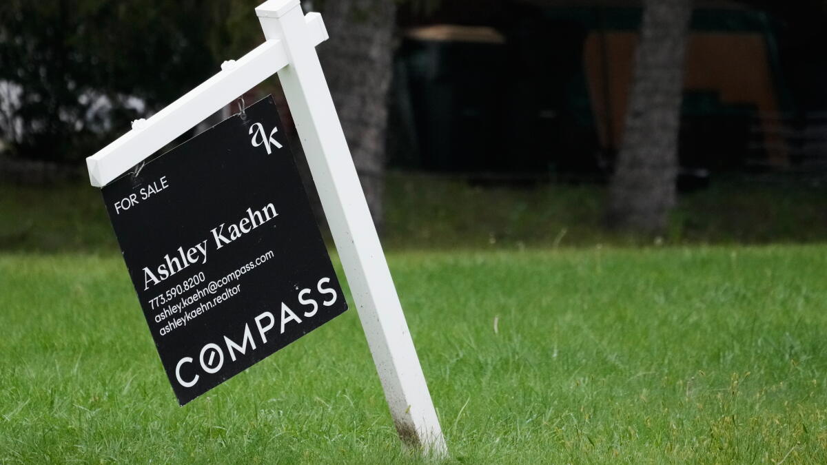 Mortgage rates climb for 5th week, pushing 30-year home loan above 7%