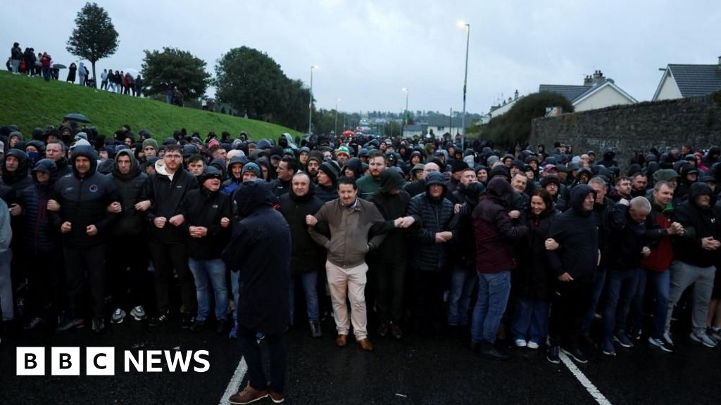 Orange Order march to go ahead for first time in nearly 30 years after late night drama