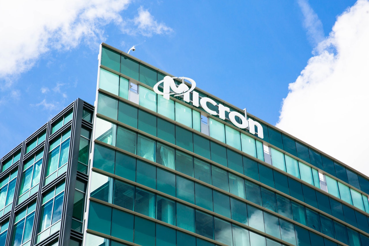 Micron's Stock Faces Another Post-Earnings Plunge (NASDAQ:MU)
