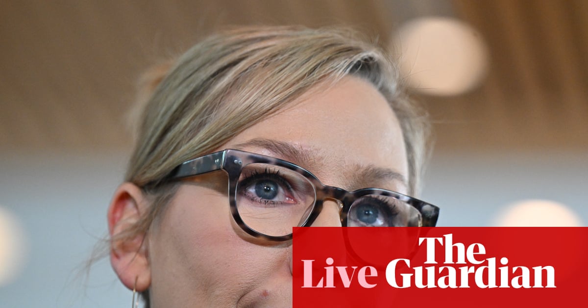 Australia news live: Chalmers says Australians shouldn’t ‘carry the can’ of overseas decisions as cash rate decision due
