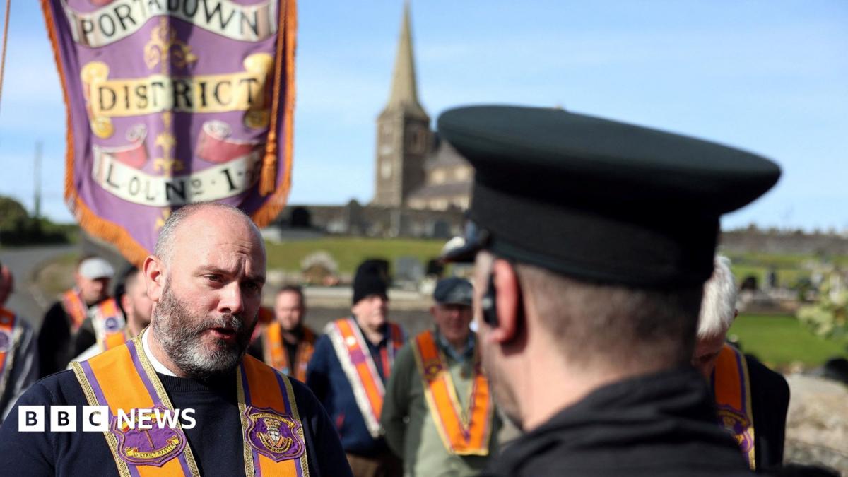 Drumcree: Stalemate continues as protesters remain overnight