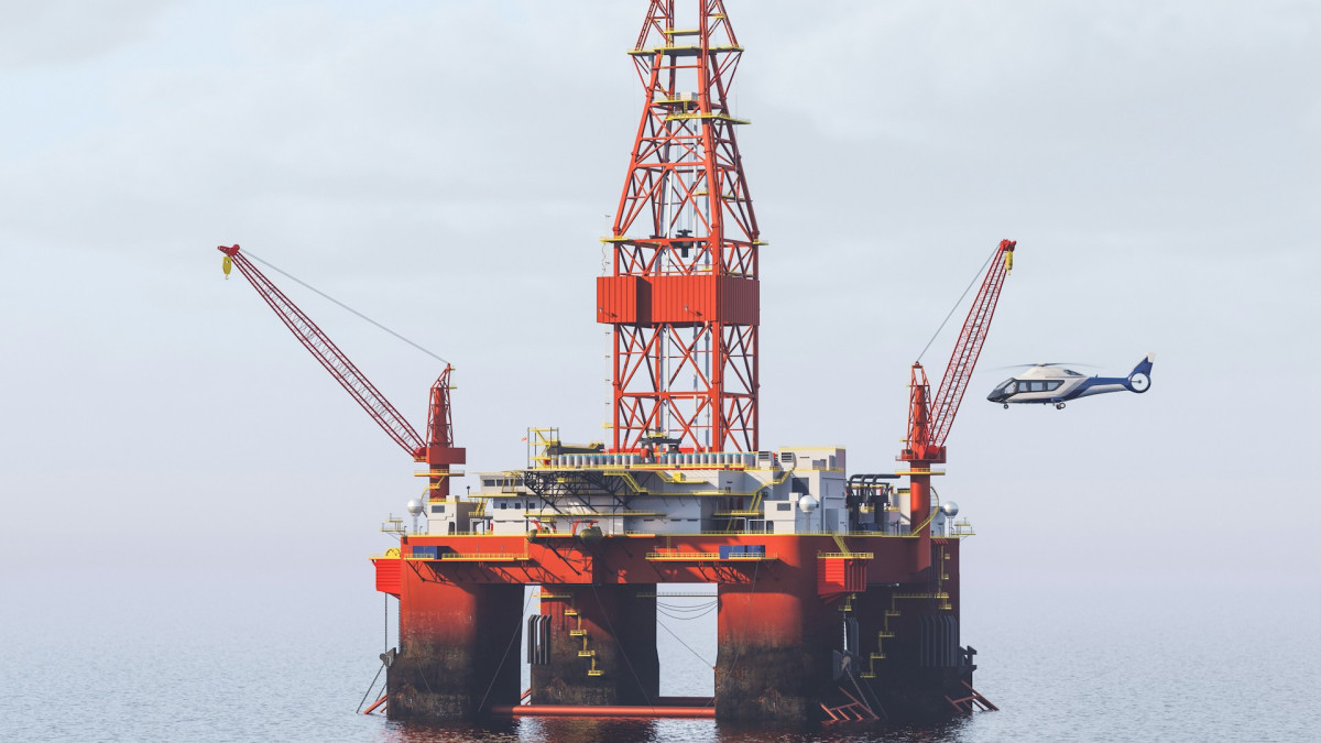 Oil Extends Rally Despite Higher Hormuz Volume Reports