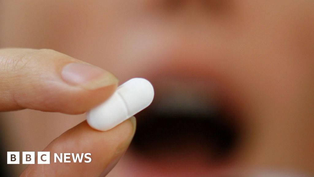 Most chronic pain teens think of self harm, Oxford study finds