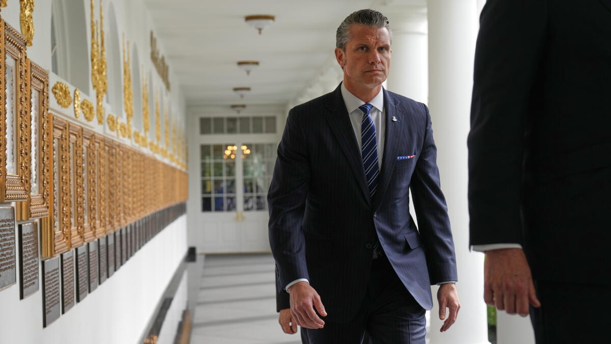 Hegseth confirms that the U.S. military will cut 20% of its generals and admirals
