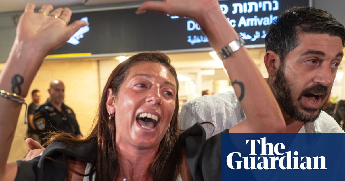 Morning Mail: Co-pilot stabbed on Israel-bound plane; house prices fall; and Newcastle’s 25 years of change