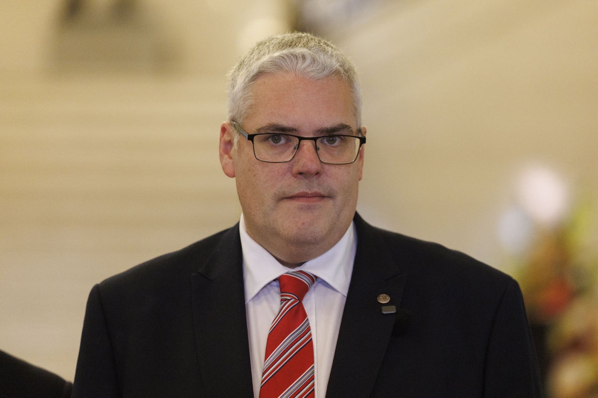 Important that mediation talks over Drumcree continue – Robinson