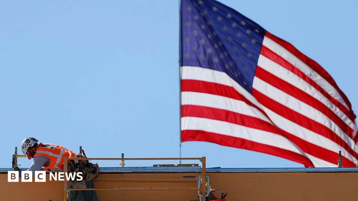 US jobs market sees sharp slowdown in September