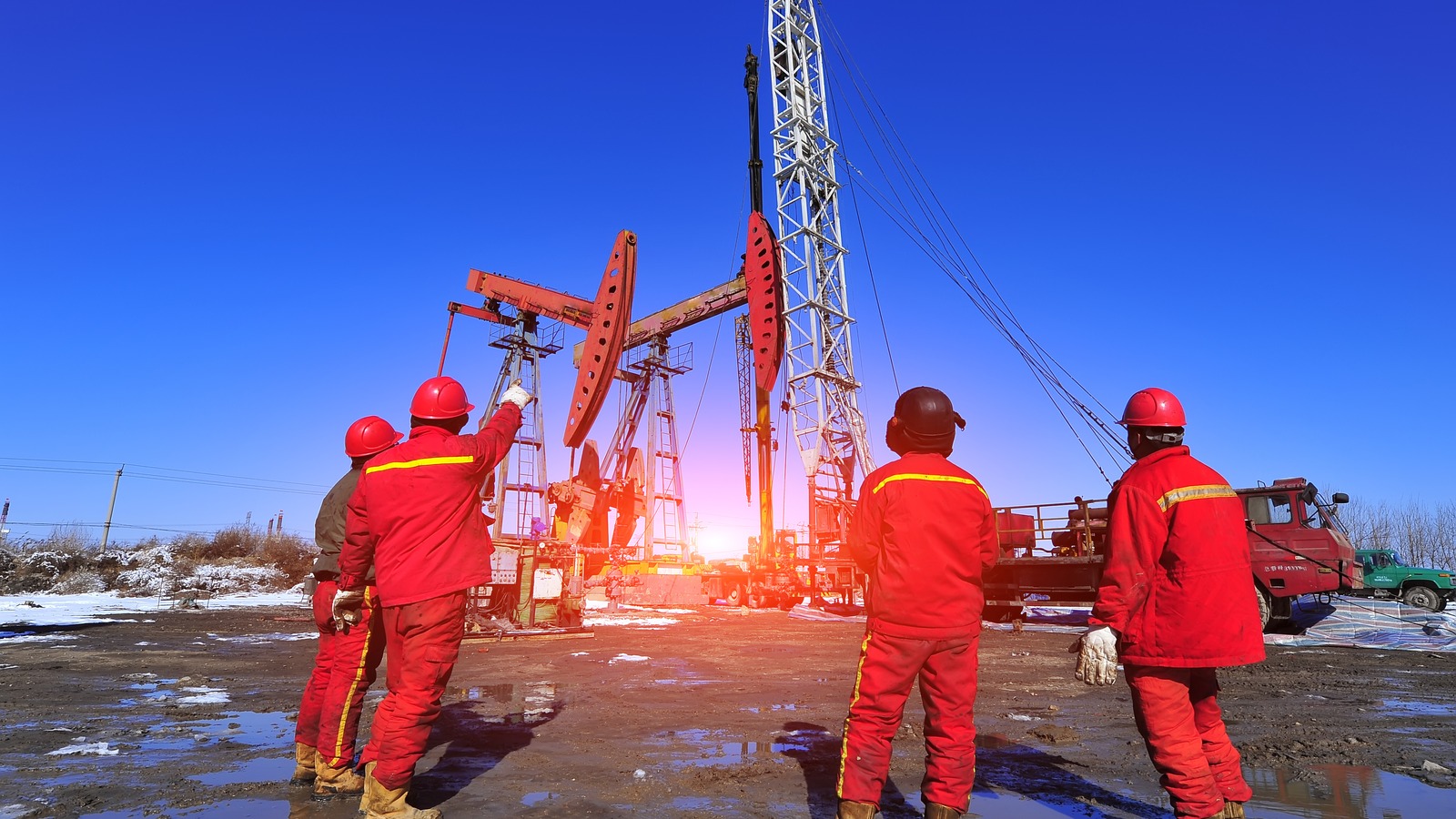 Is Borr Drilling (BORR) Undervalued Following New Rig Contract Wins?