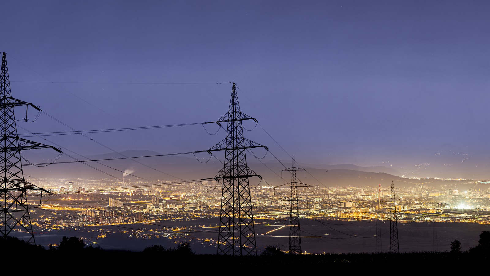 3 Utility Stocks To Watch As Nuclear Power Returns To The Spotlight