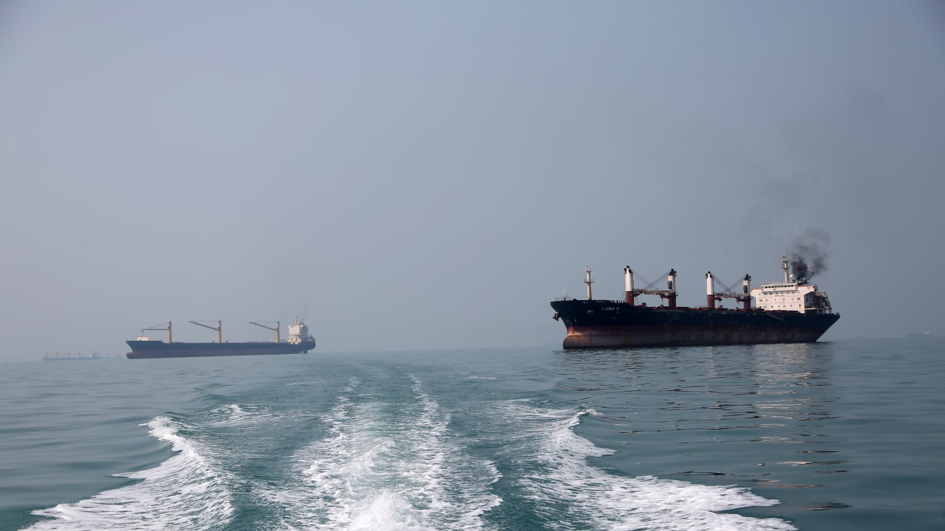 Daily Open: Who's steering oil now?