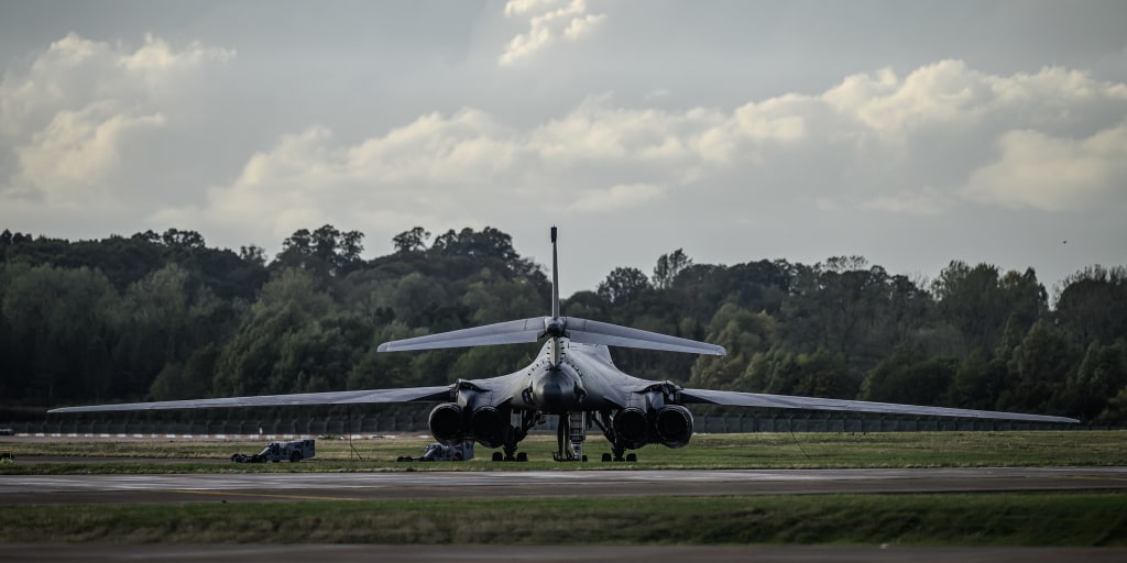 U.S. Air Force removes all bombers from British air base targeted in a suspected terrorist plot