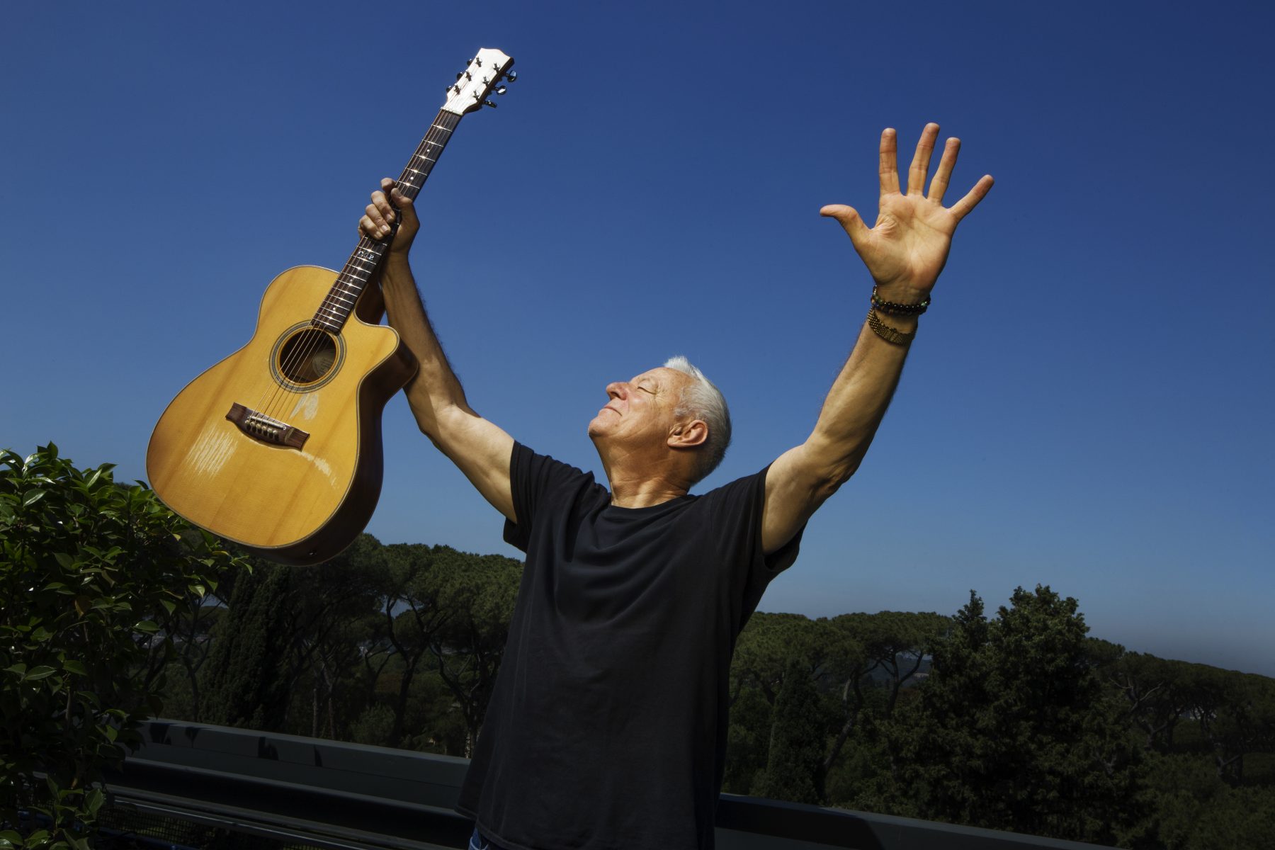 Paul Mercs Concerts Announces Tommy Emmanuel's Canada Tour Dates