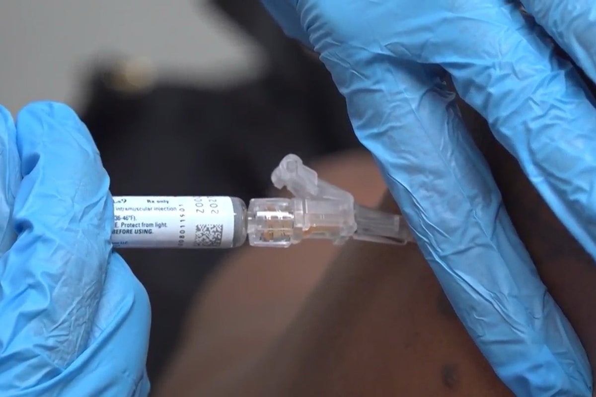 The best time to get your flu vaccine, according to an epidemiologist
