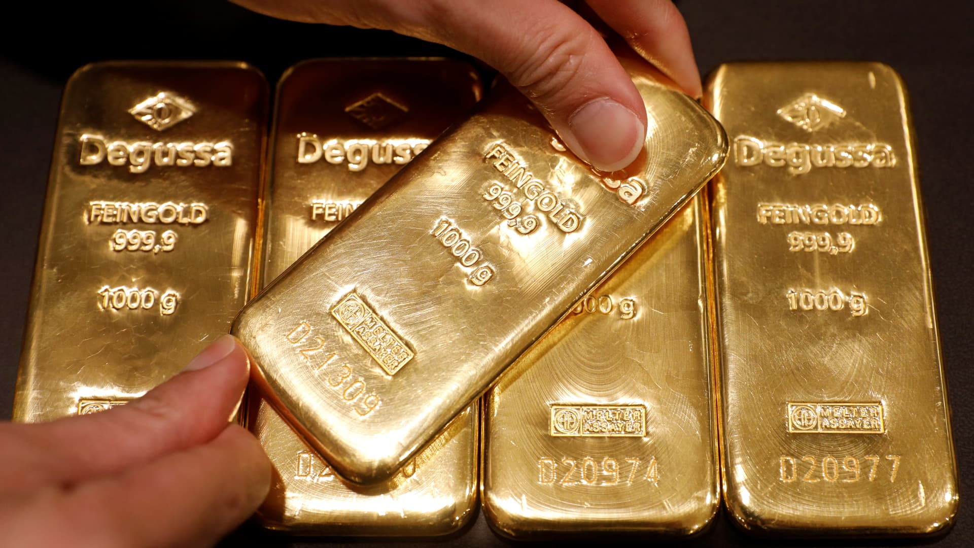 Gold prices recover from two-month low as dollar rally stalls