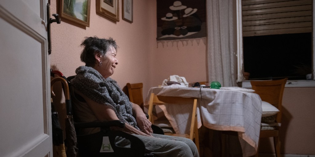 The 87-year-old woman whose eviction sparked nationwide protests in Spain dies