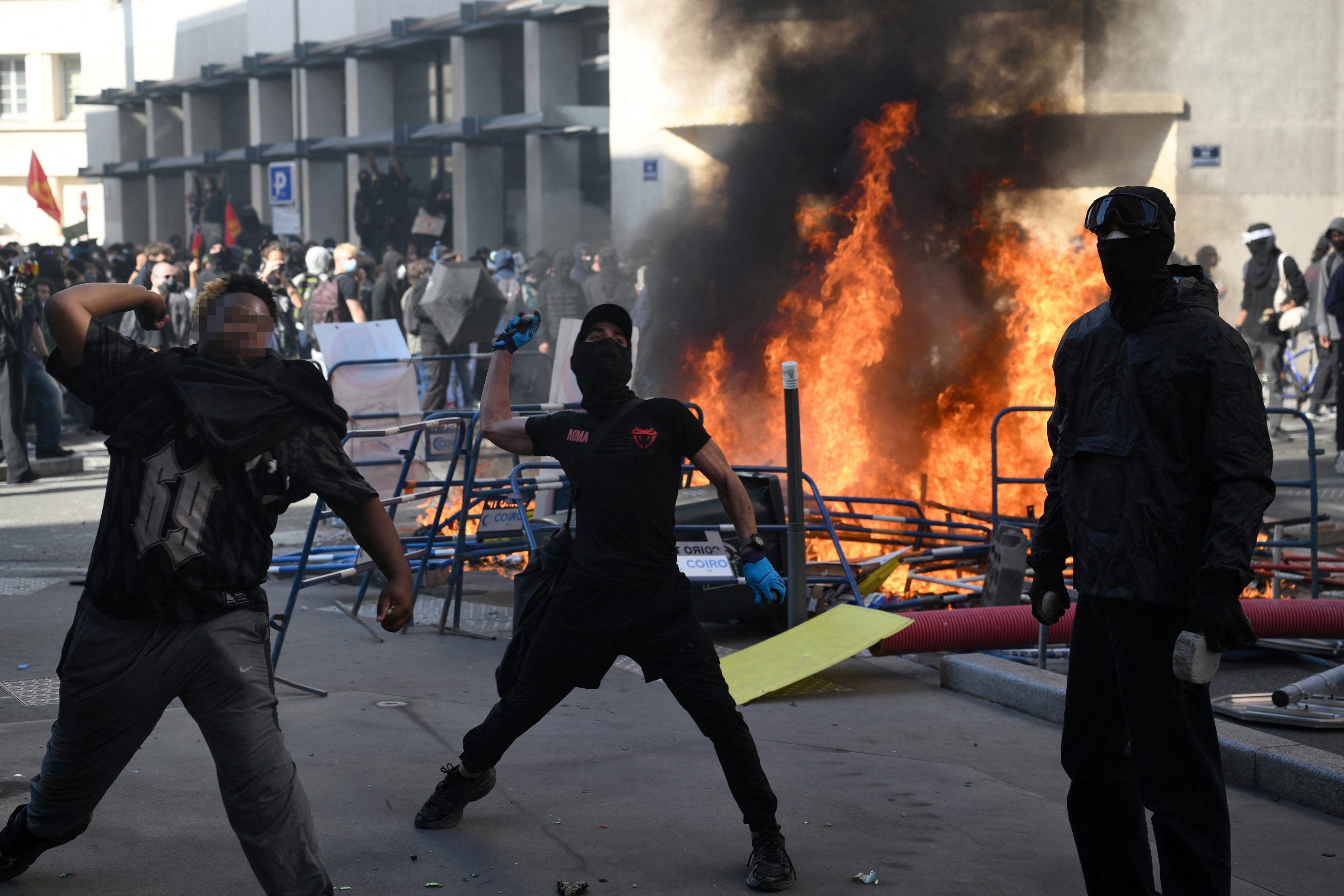 'Fantasy economics': Baby boomer vs. Gen Z tensions hit France as pension costs drive debt crisis and education cuts that fuel student protests