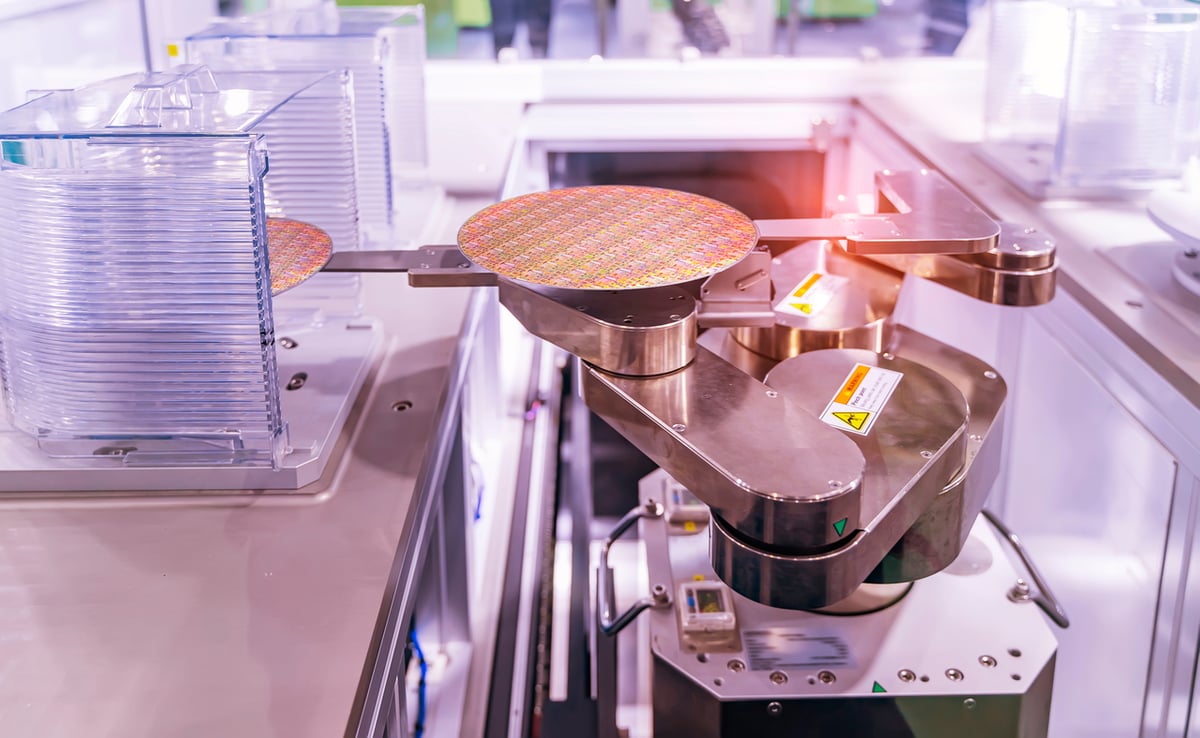 VOO Doesn't Hold SpaceX, Taiwan Semiconductor, Samsung Electronics, SK Hynix, or ASML. Meet the Vanguard ETF That Does.