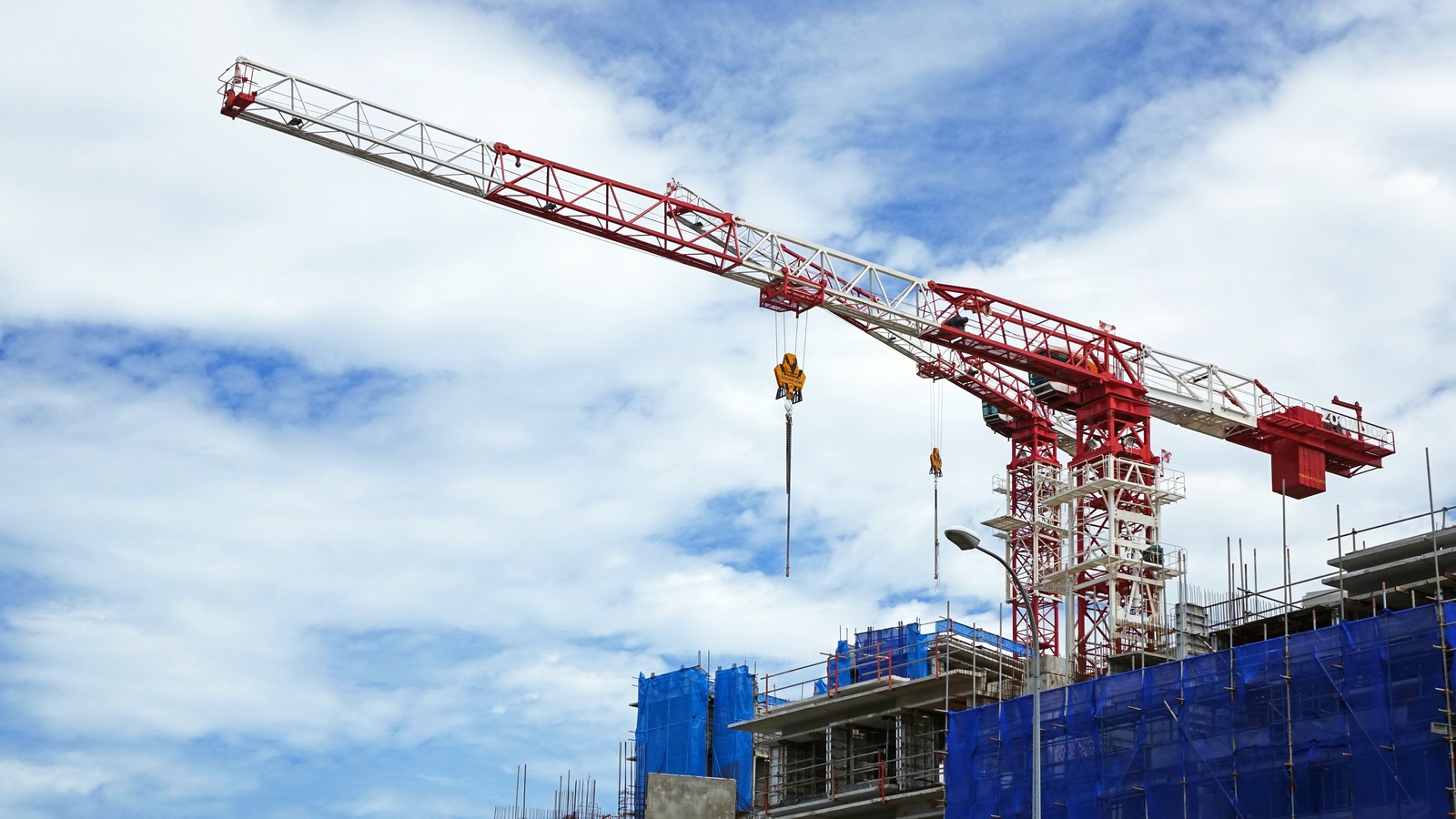 What Is Behind Seatrium (SGX:5E2) Shares Moving Today?
