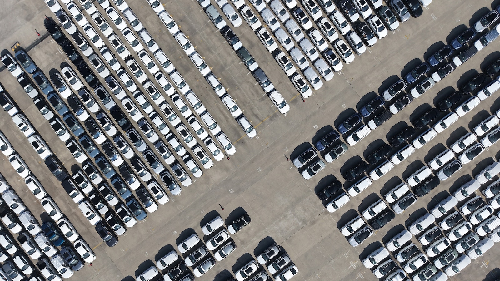 Chinese carmakers increasingly rely on overseas markets as September exports surge