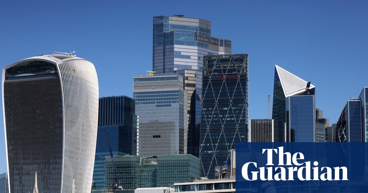 UK economy unexpectedly grows 0.1% in August despite fall in consumer spending