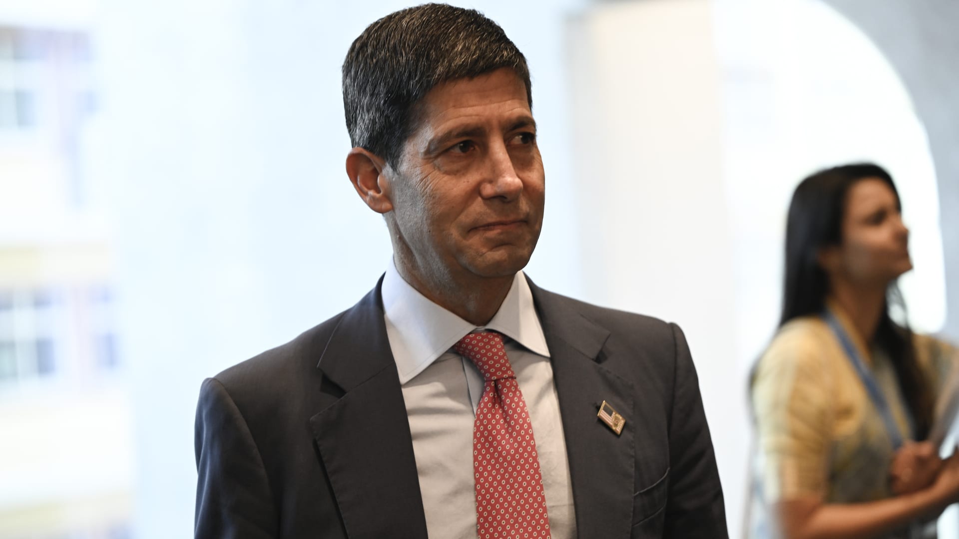 Fed's Warsh says AI path will be 'very bumpy' but ultimately 'very good' for wealth