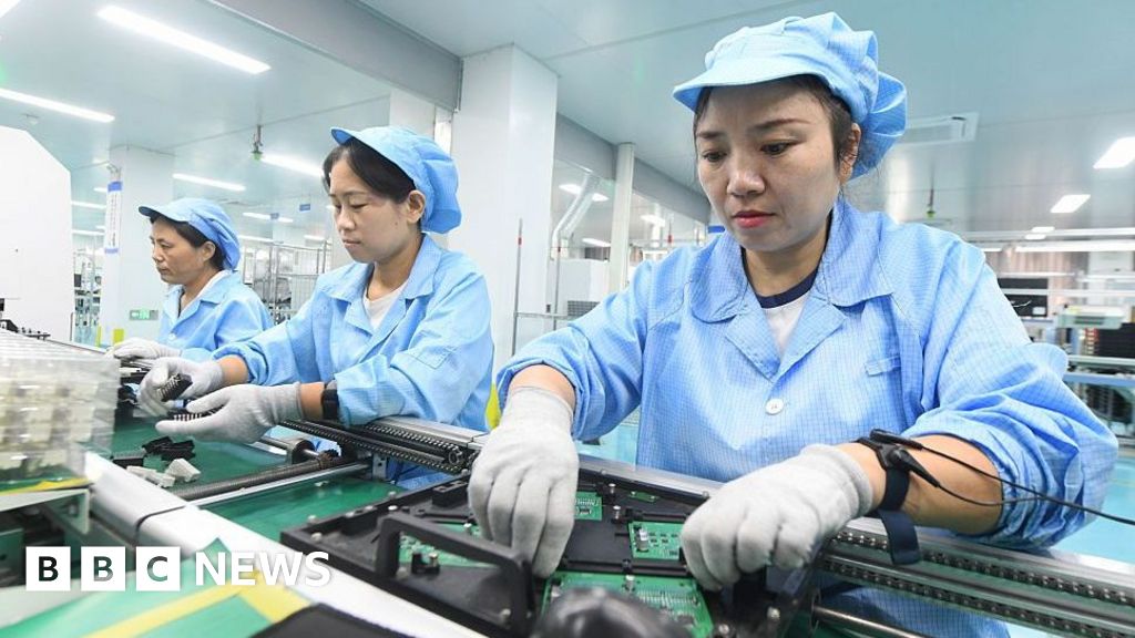 China's economic growth picks up as AI boom boosts exports