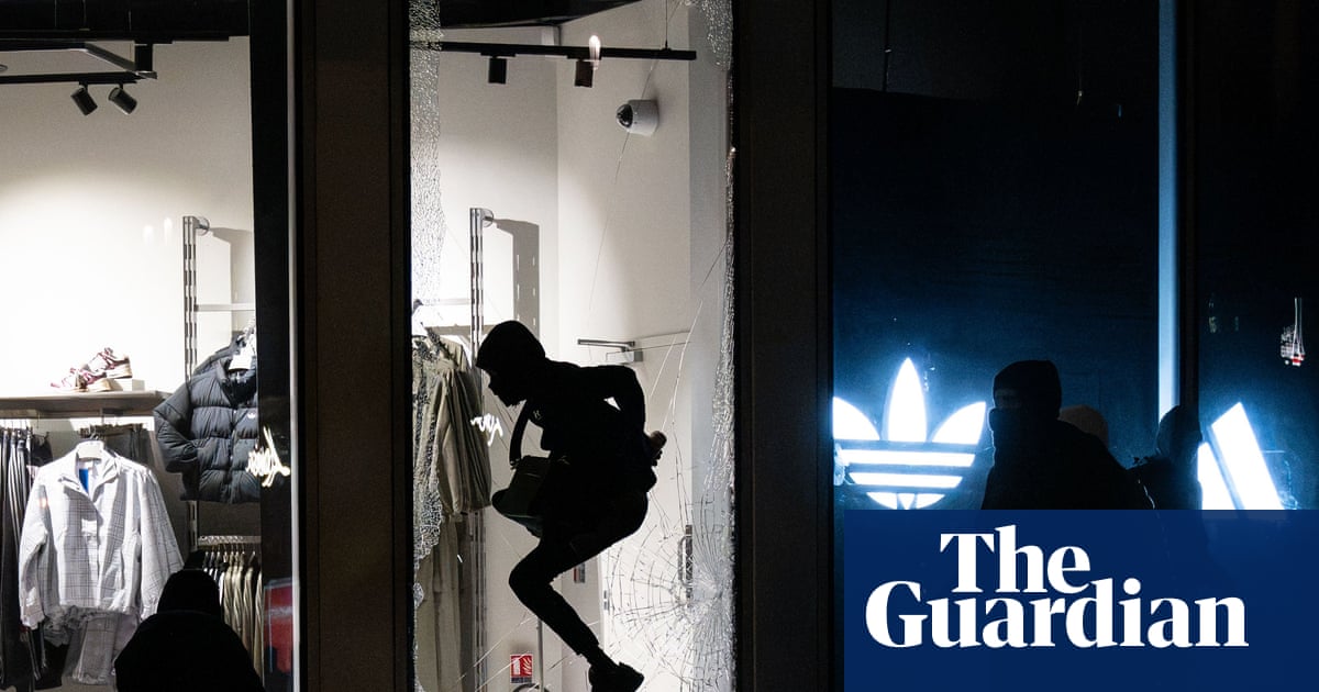 ‘It looks like a war zone’: France reels as looting continues for second night