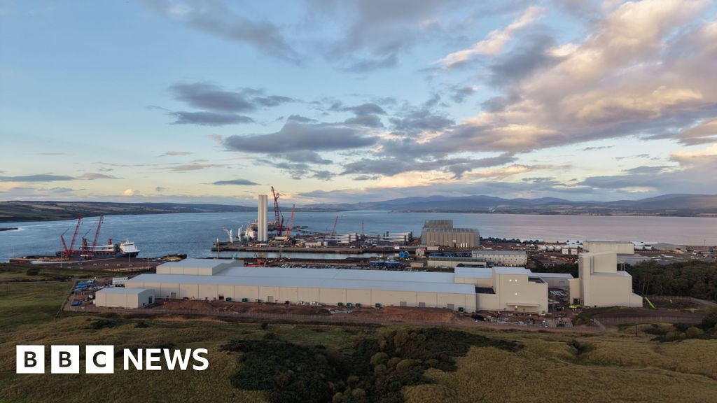 New deep-sea cable factory will 'bolster' Scotland's energy security