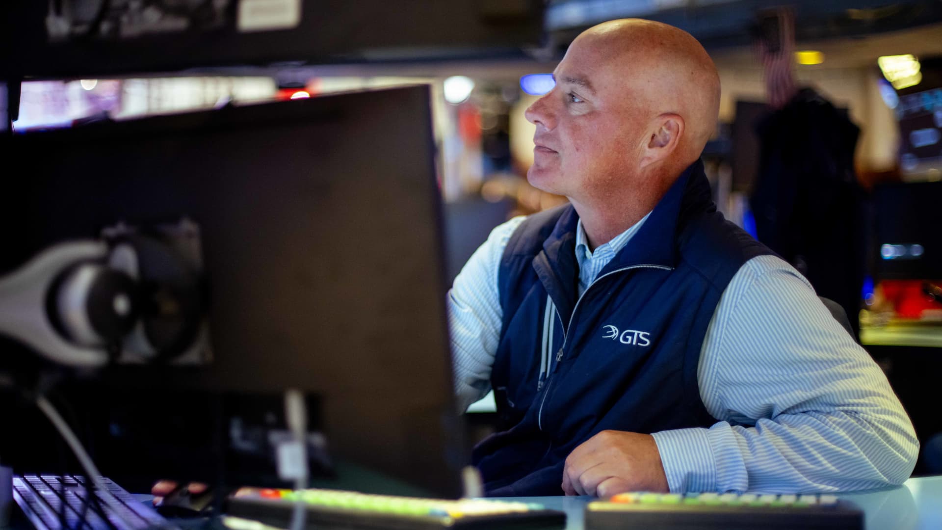 Investors look to earnings to reset the bull market. The key level to watch on the S&P 500