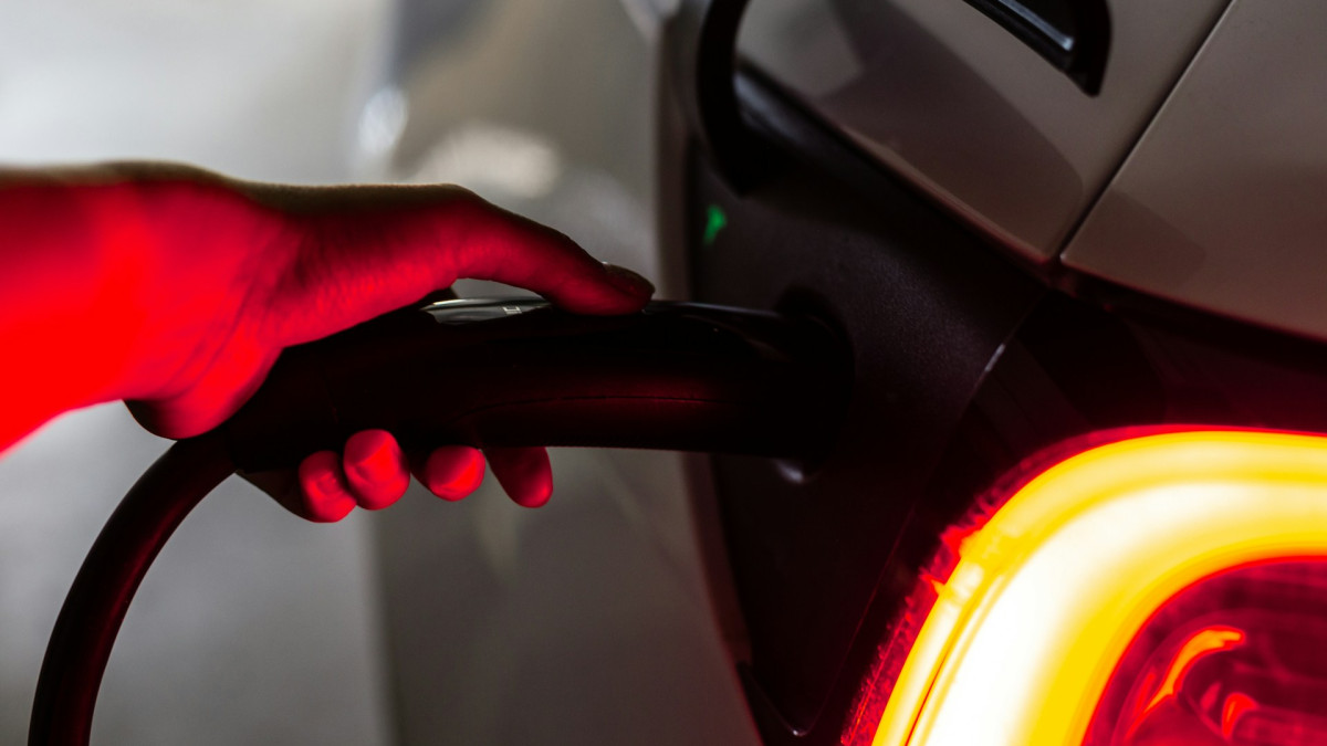 Record Fuel Prices Accelerate Europe's EV Sales