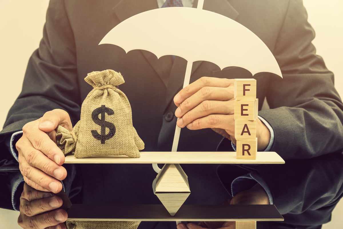 Tech Stock Sell-Off: This Could Be the Most Powerful Reason to Buy Bonds Right Now